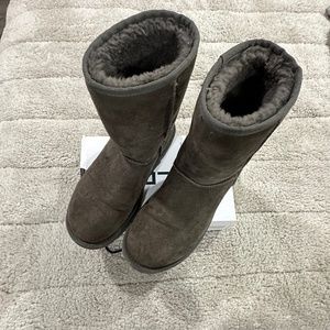 Uggs